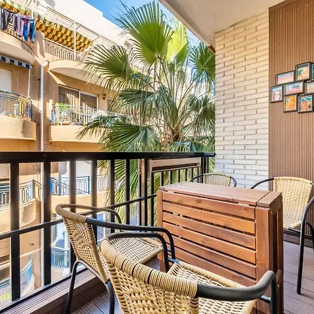 098 Acogedor Con El Balcon Y Wifi تورّيفيِخا